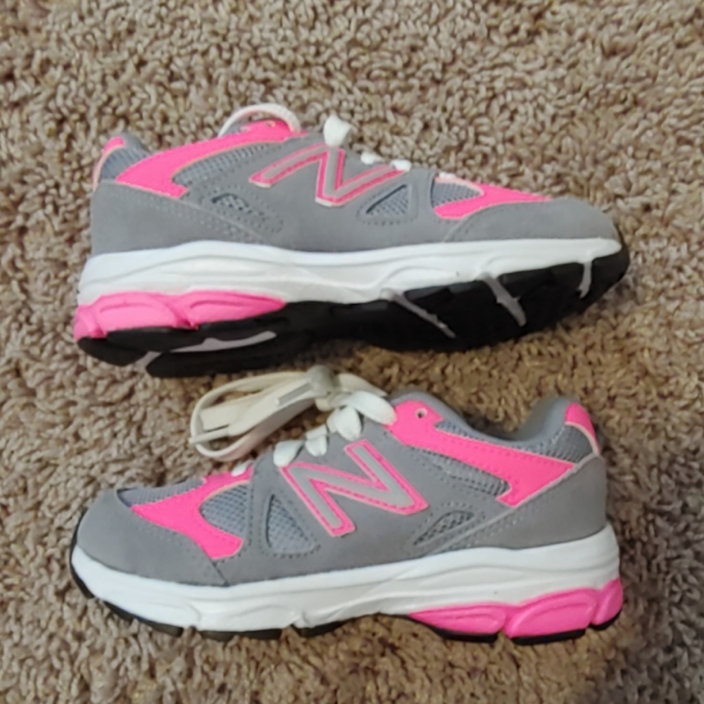 Brand New girls New Balance